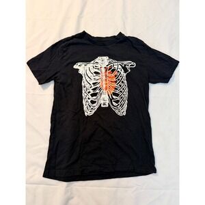 Celebrate It Skeleton Rib Cage Heart Graphic T-Shirt Black Adult Medium Cotton